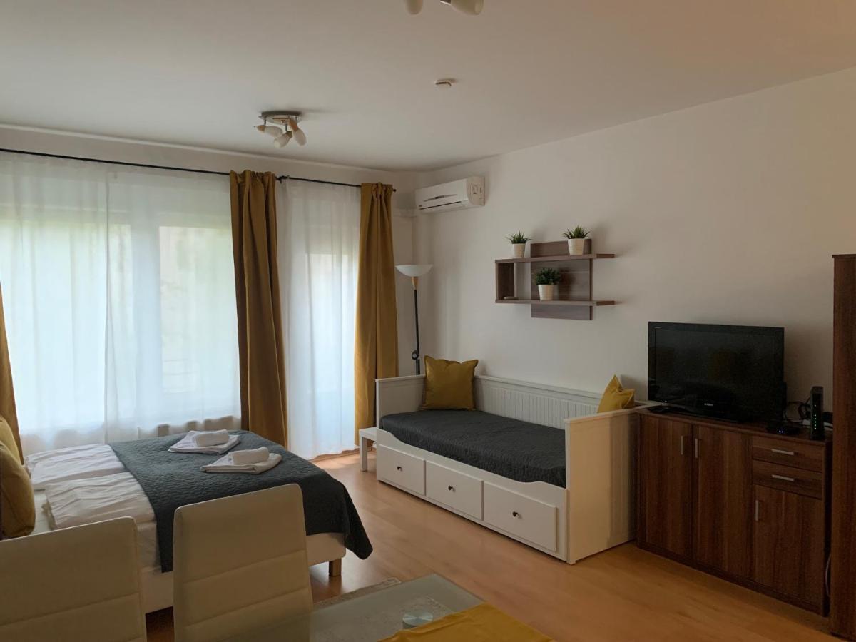 Corvin Fontana Apartment Budapesta Exterior foto