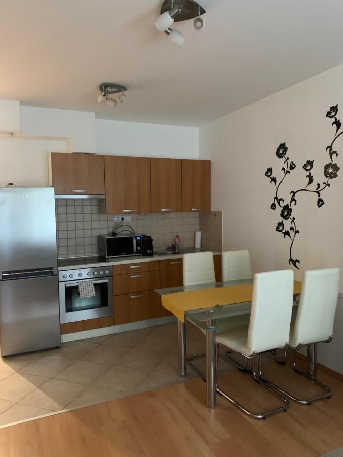 Corvin Fontana Apartment Budapesta Exterior foto